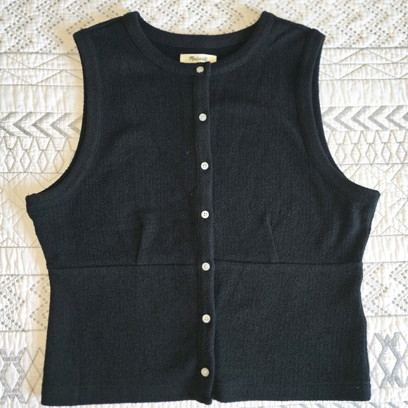 Madewell Sweaters - Madewell Black Sleeveless Button-Up Top
